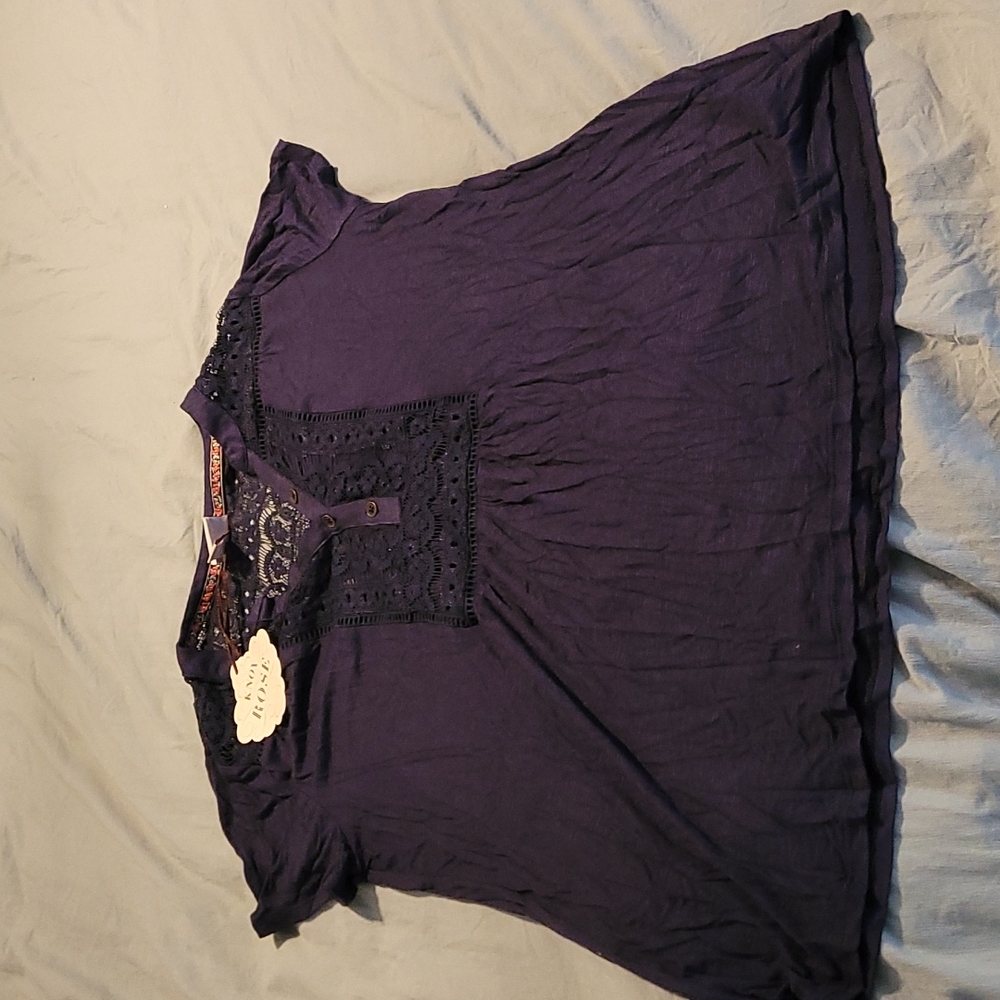 Short sleeved blouse